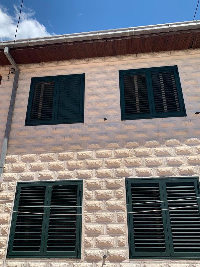 Apartman Mare Blace Exterior foto